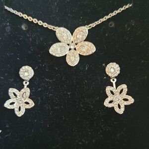 Swarovski Adjustable Earring Set